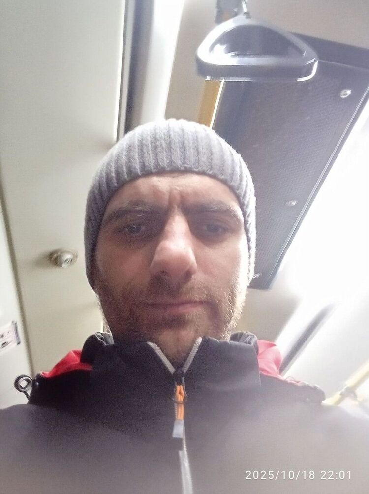  54056769  Igor, 36 ,    