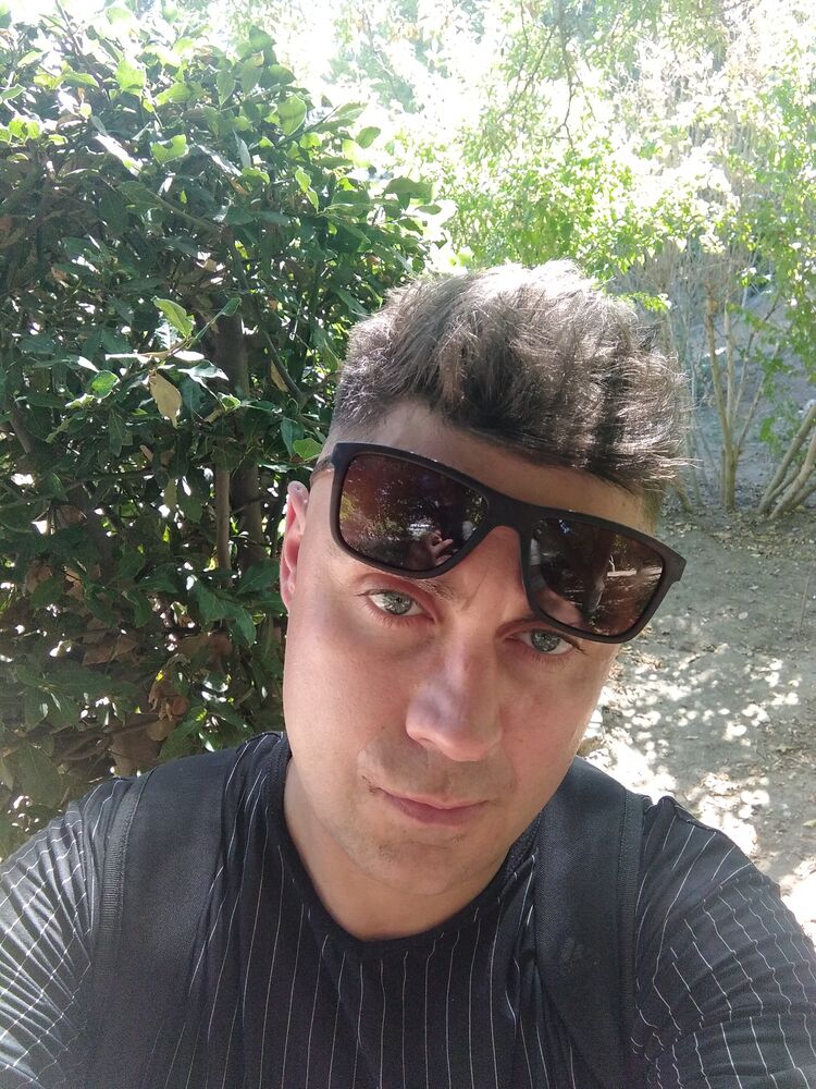  46517959  , 37 ,    