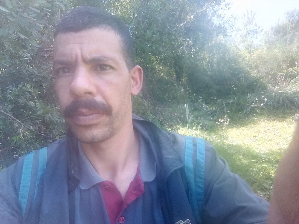  22910549  Karim, 40 ,    Didouche Mourad