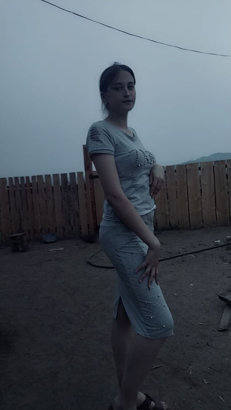  44506489  , 21 ,    