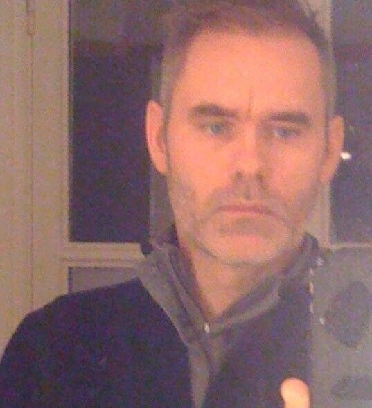  8598729  Pavel, 50 ,    