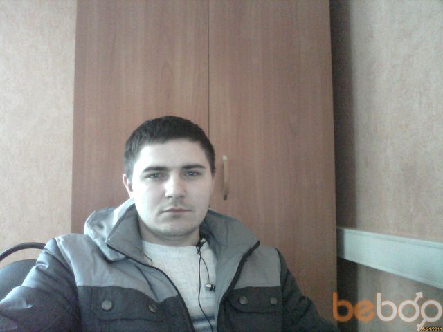  1204599  Artur, 37 ,    