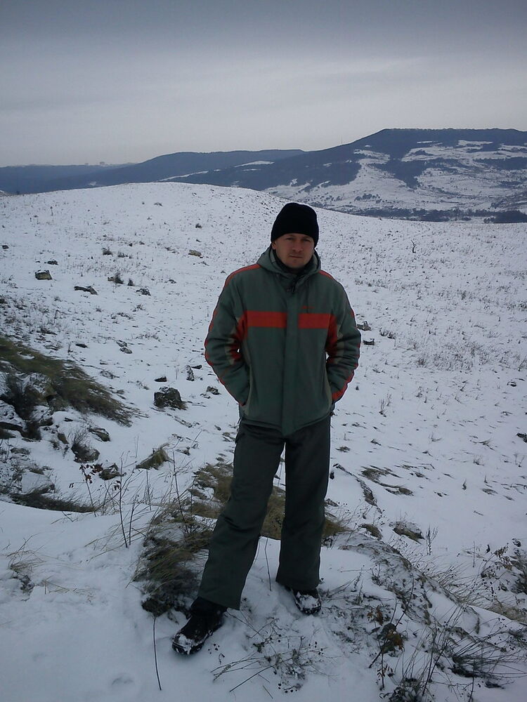  ,   Evgeni, 49 ,   ,   , c 