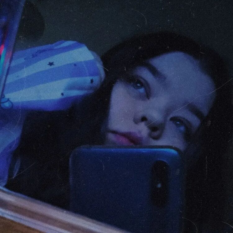  ,   Anastasia, 20 ,   