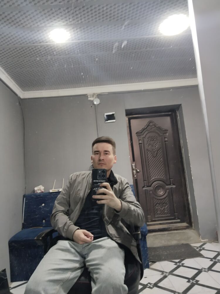  51350829  Arslan, 25 ,    