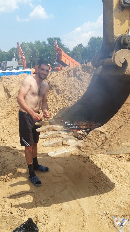  ,   Pavel, 32 ,   ,   