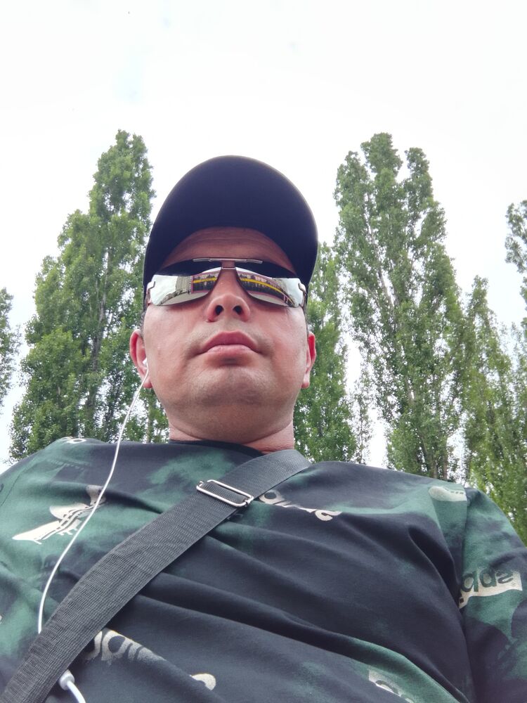  44561049  , 35 ,    
