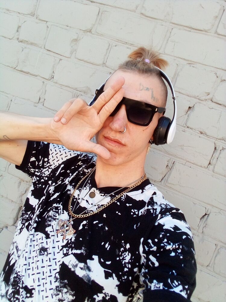  ,   ˸, 25 ,     , c 