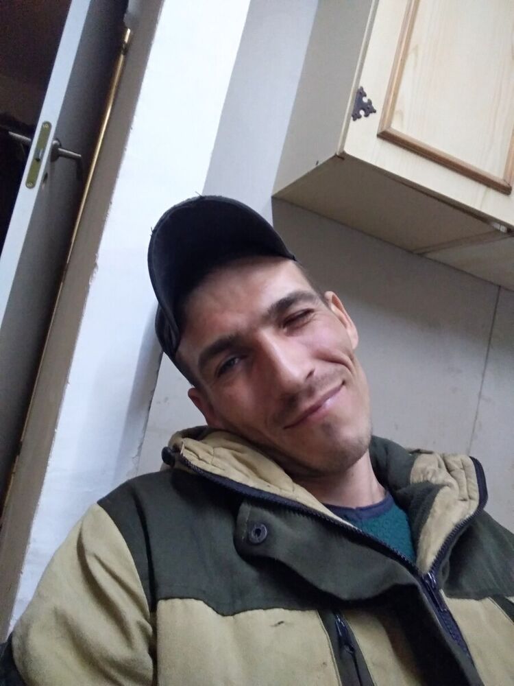  21917239  Vanlov, 35 ,    
