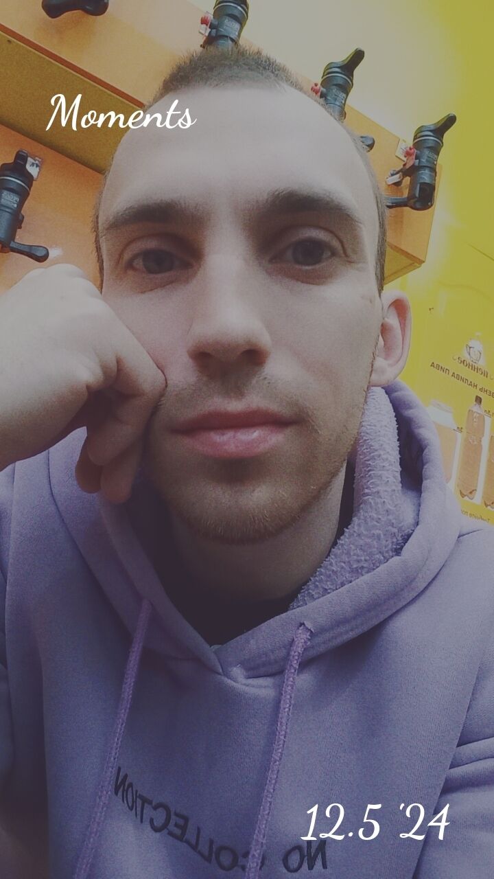  47168839  Maks, 26 ,    