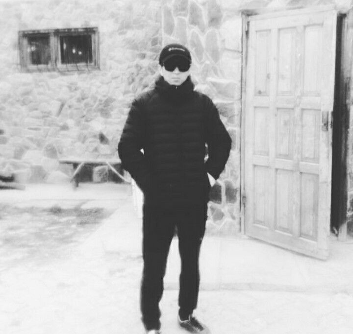  19278419  Kuba, 33 ,    