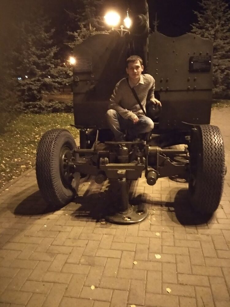  18537719  , 33 ,    