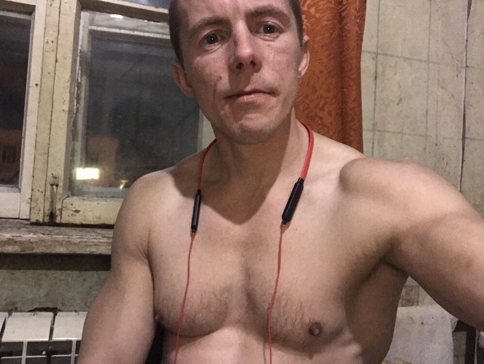  31796849  , 40 ,    