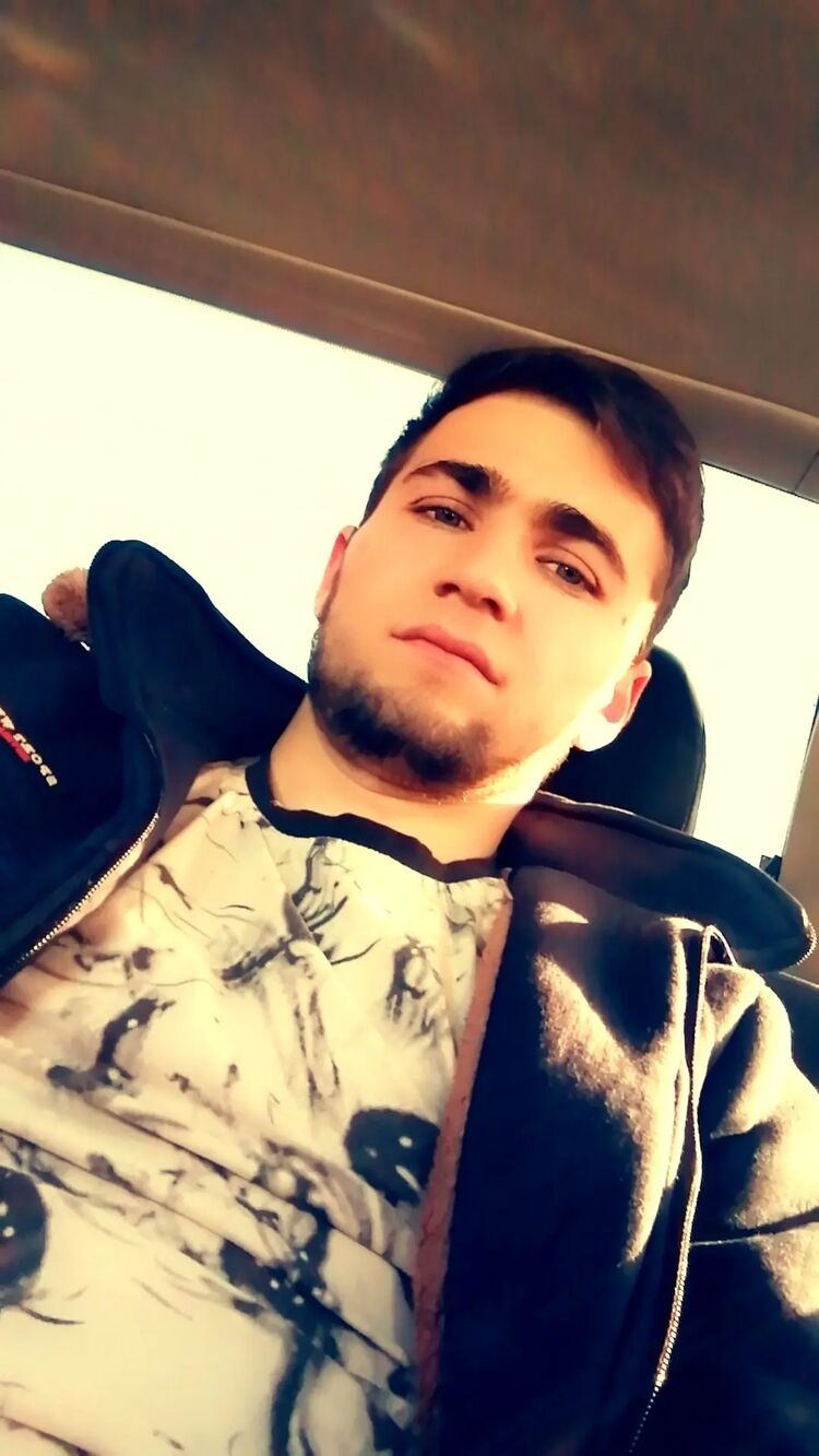  54495869  Firuz, 23 ,    