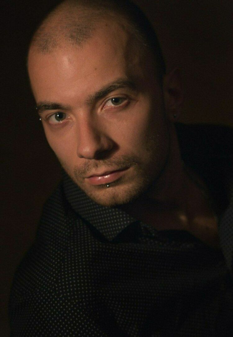  52576209  Alexandr, 36 ,    