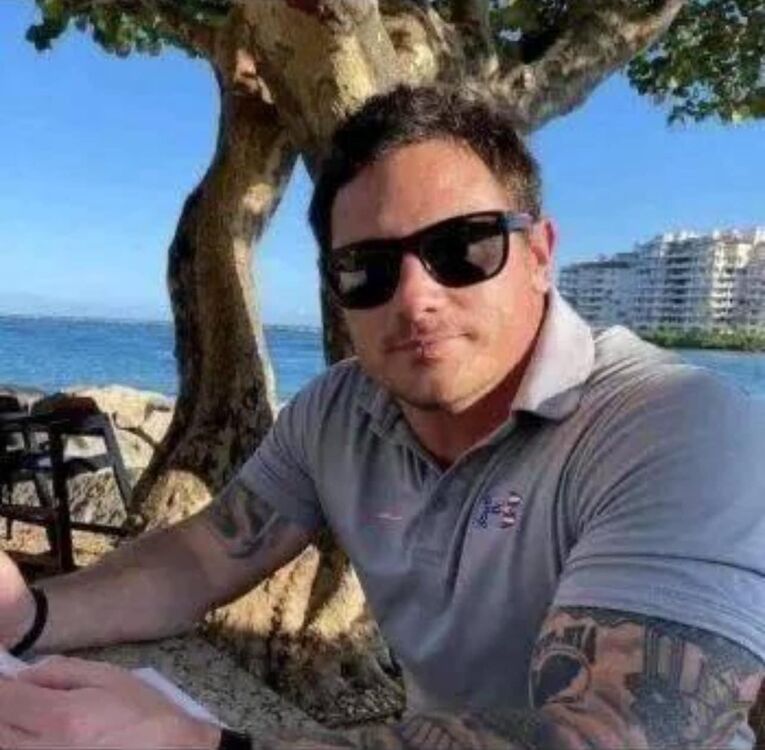  Alamo,   Rhiverholly, 47 ,     , c 
