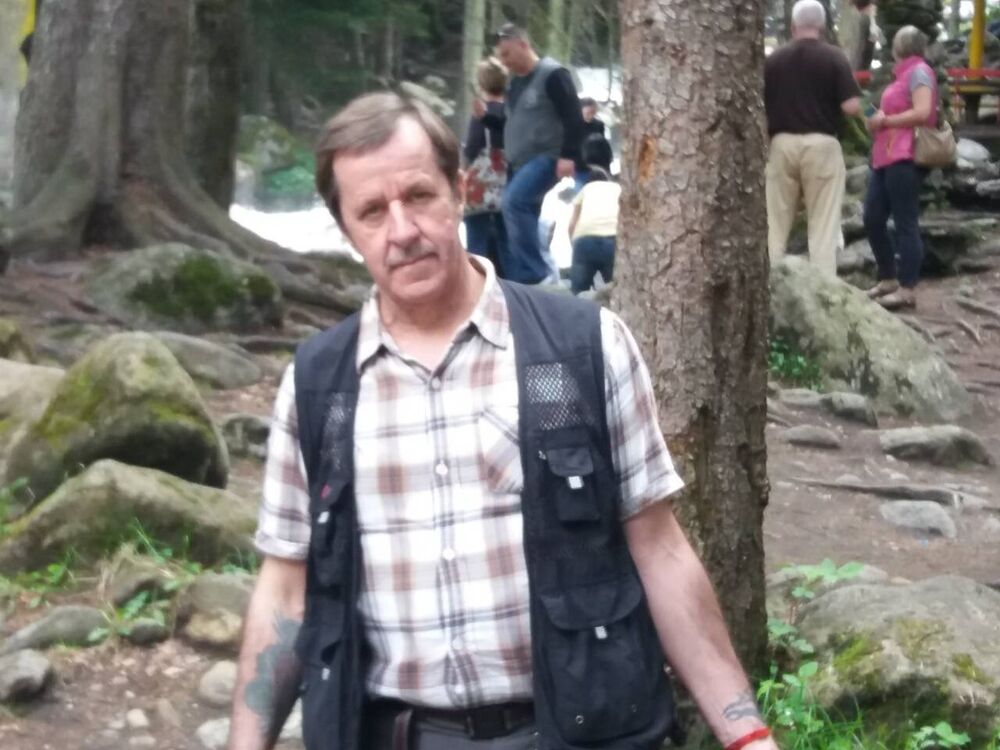  ,   Vicont, 65 ,   
