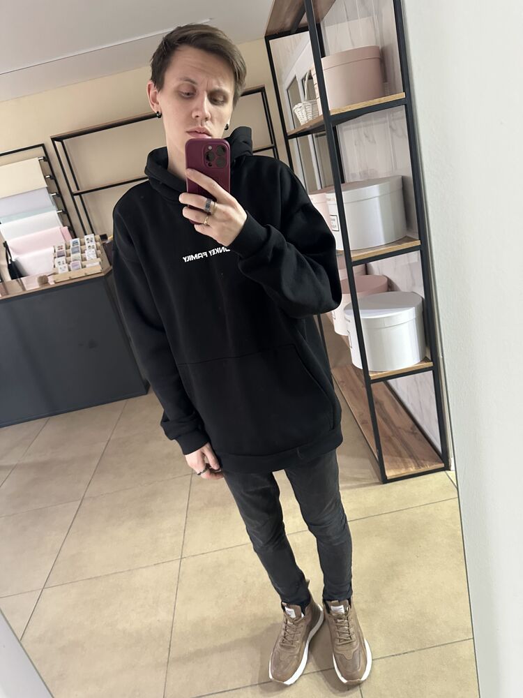  ,   Voland, 27 ,   ,   