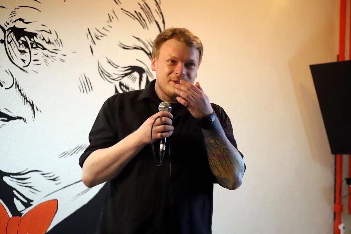  27079089  SashaBlondin, 32 ,    