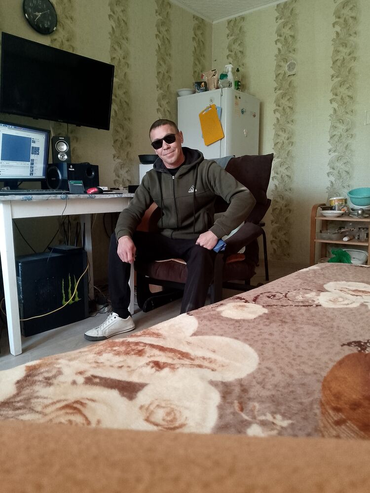  46317659  , 42 ,    