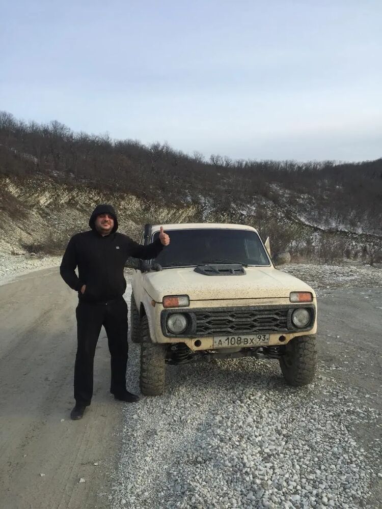  40653759  Val, 40 ,    