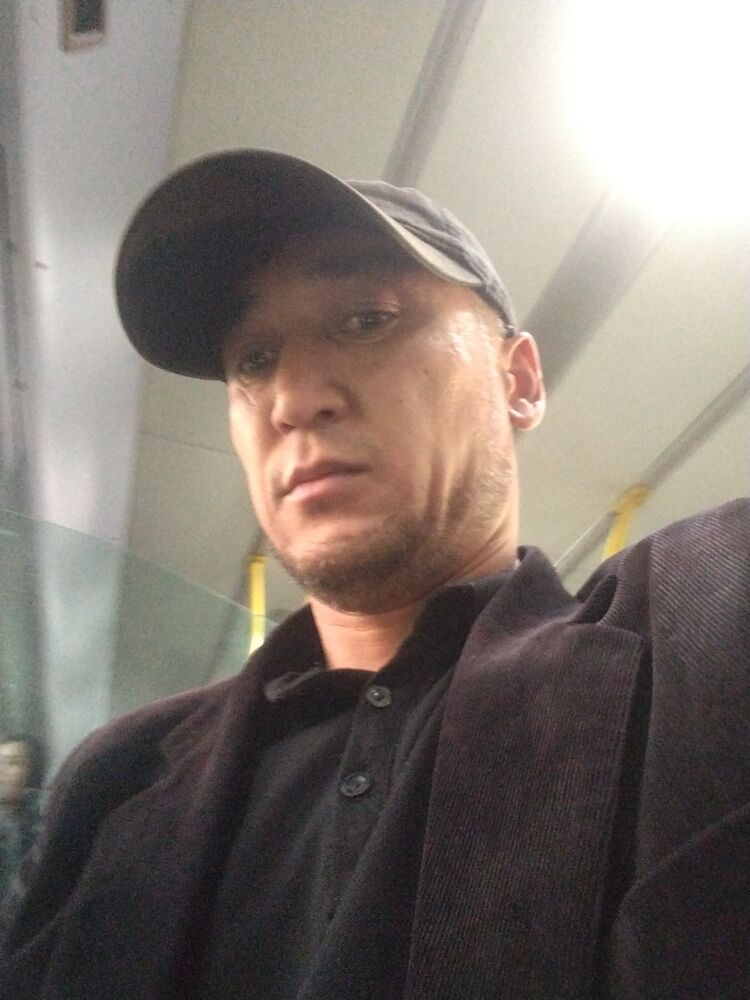  53203689  , 39 ,    