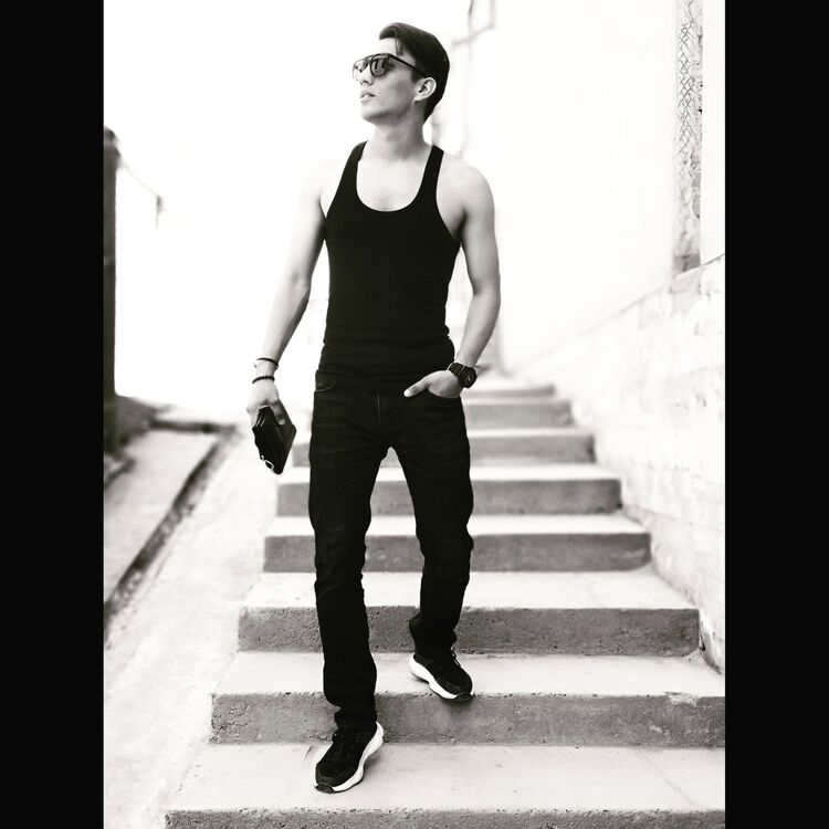  19153489  Azizbek, 32 ,    