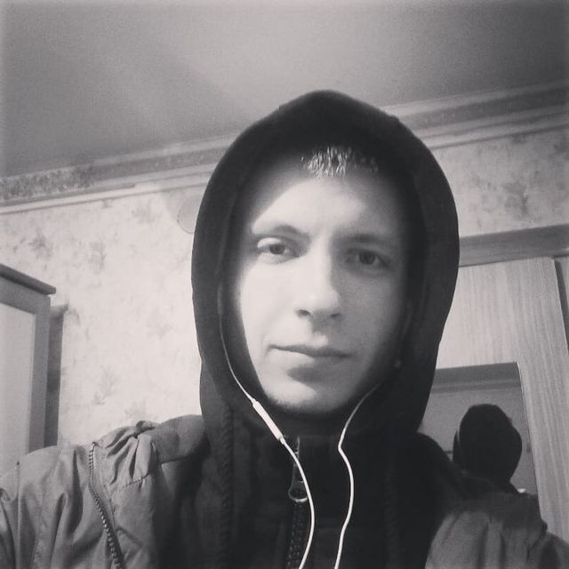  32823479  Ilya, 26 ,    