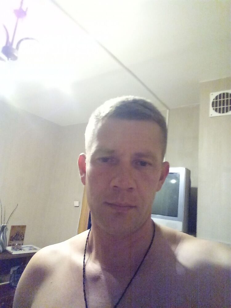 28137649  , 40 ,    -
