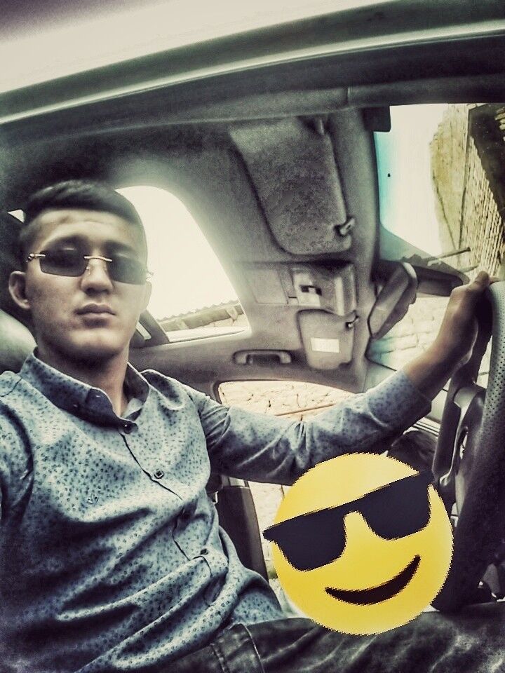  15666379  Bexruz, 30 ,    