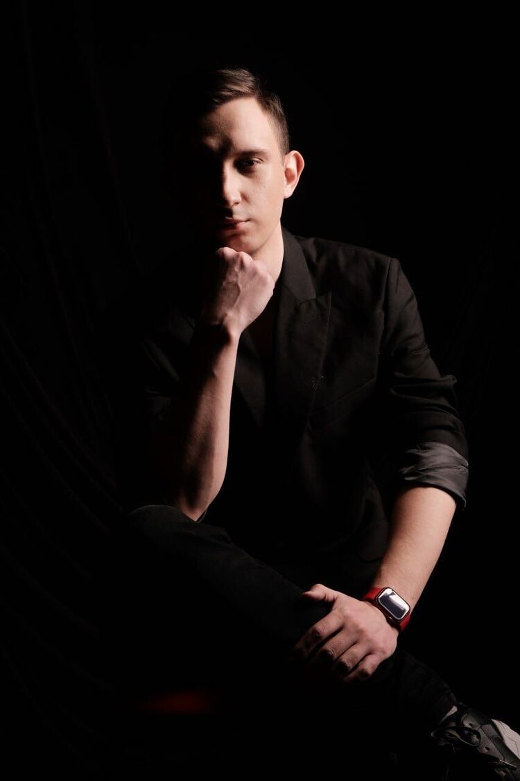 ���� 40413649 ������� �������, 27 ���, ���� ���������� � �����