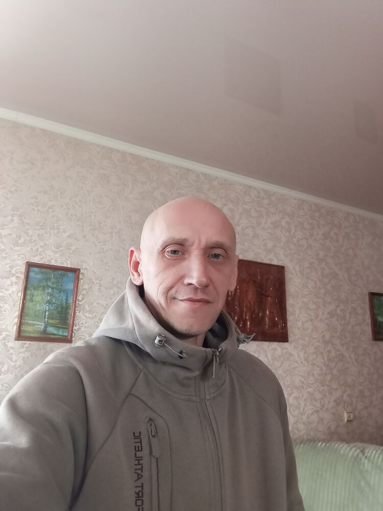  49435319  , 41 ,    