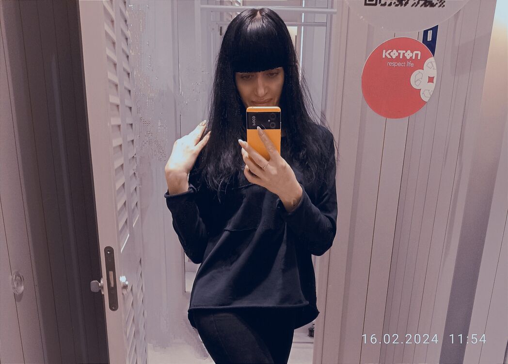  --,   Valentina, 41 ,  
