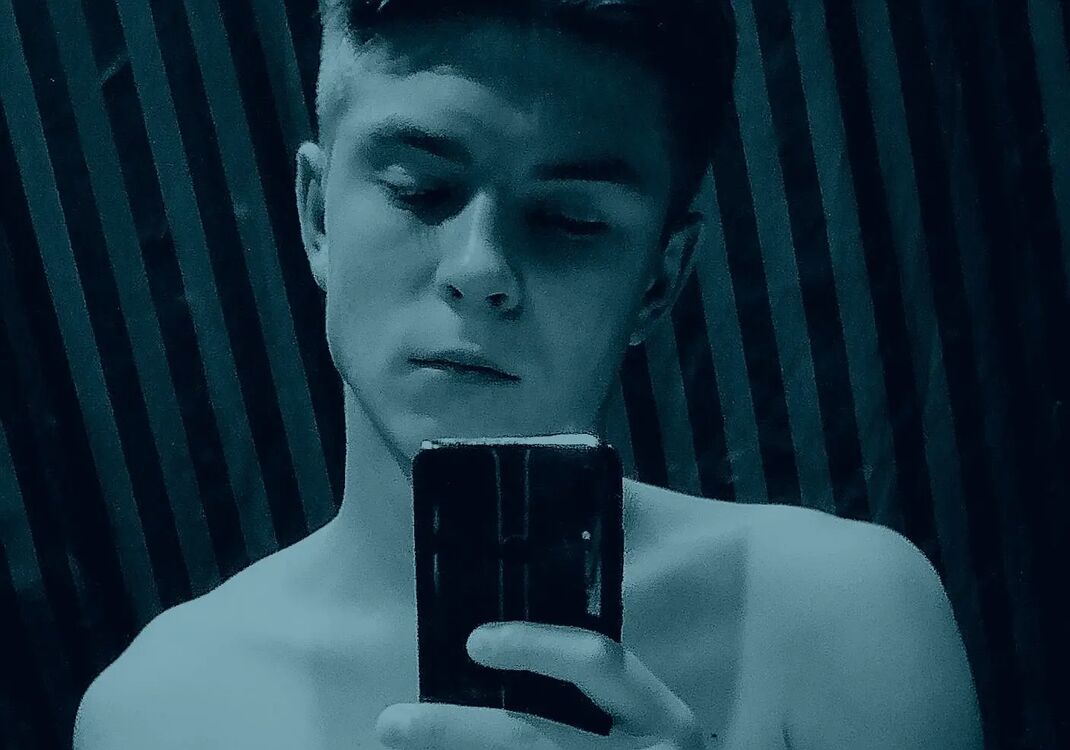  27088569  , 21 ,    