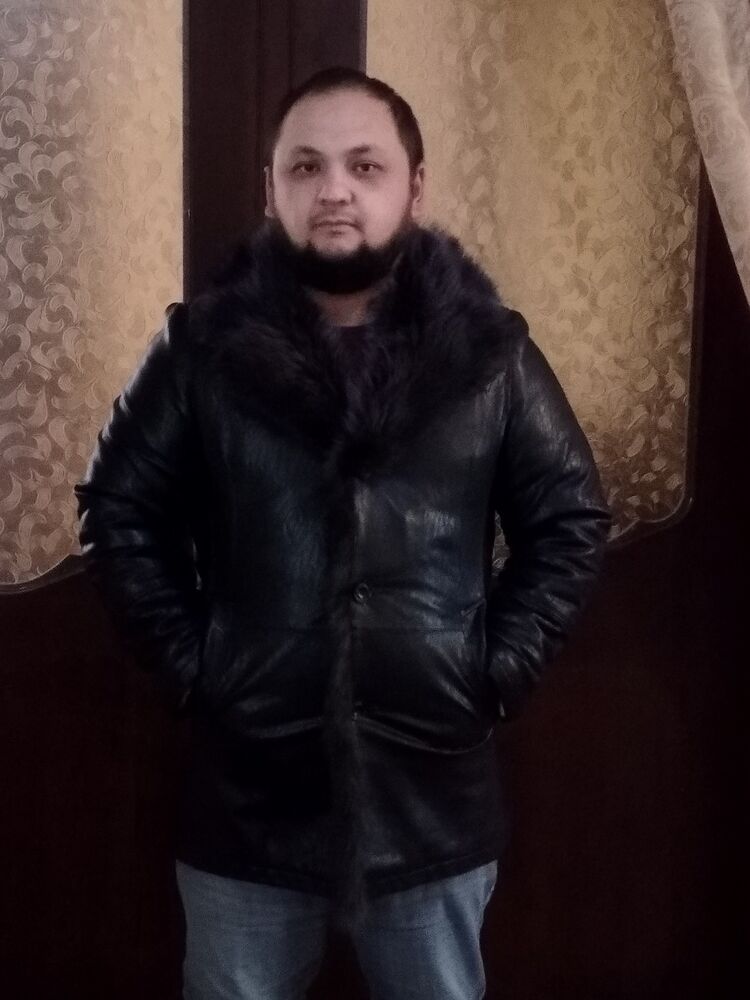  ,   Behruz, 37 ,   ,   , c 