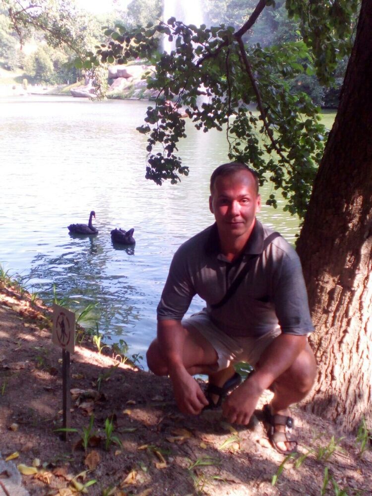  13838609  Stepan, 43 ,    