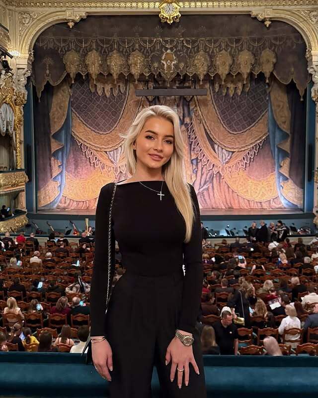  ,   Sasha, 29 ,   ,   