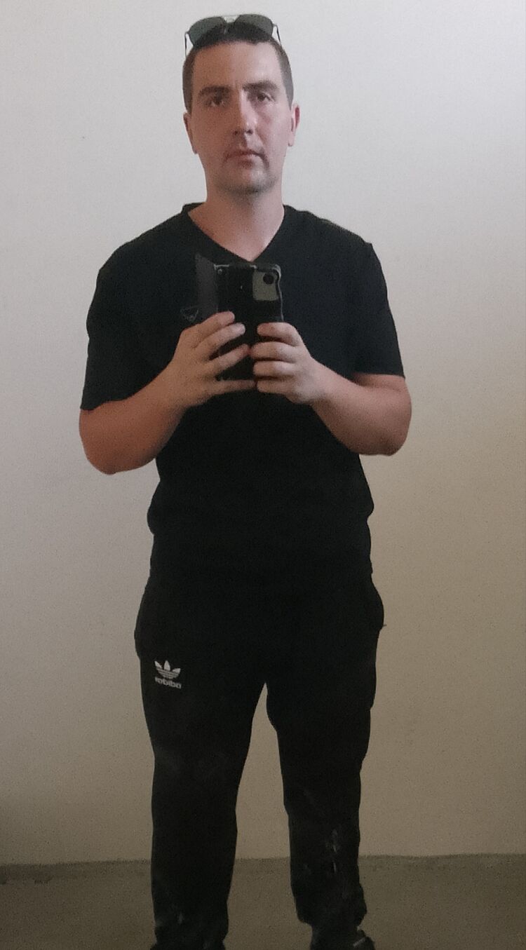  46615649  , 33 ,    