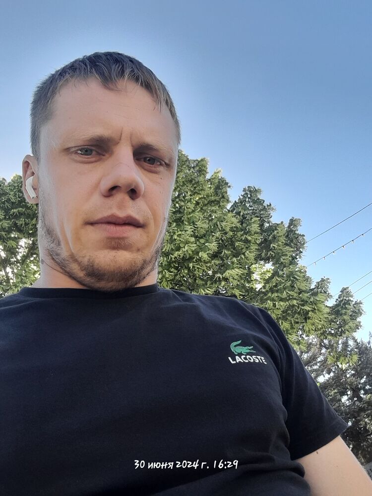  44488929  , 28 ,    