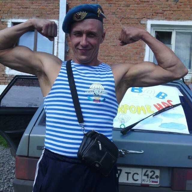  42127329  , 50 ,    
