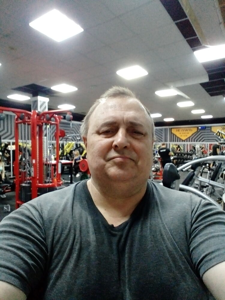  30821529  Viktor, 64 ,    