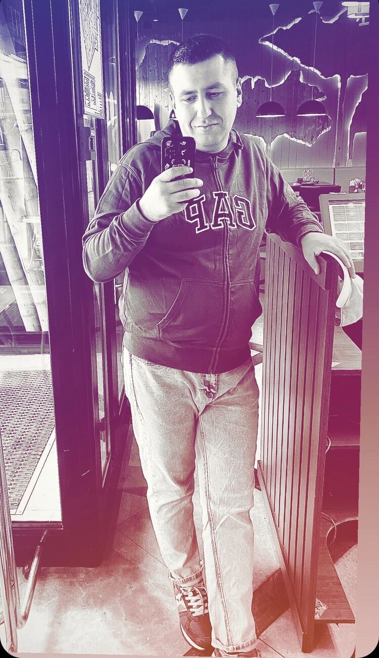  49668179  , 29 ,    