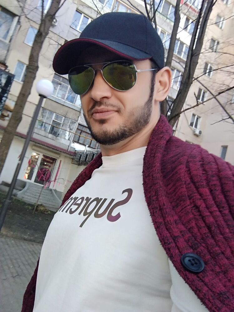  15535409  Ahmad, 34 ,    