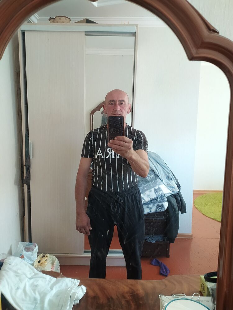  43702439  , 46 ,    