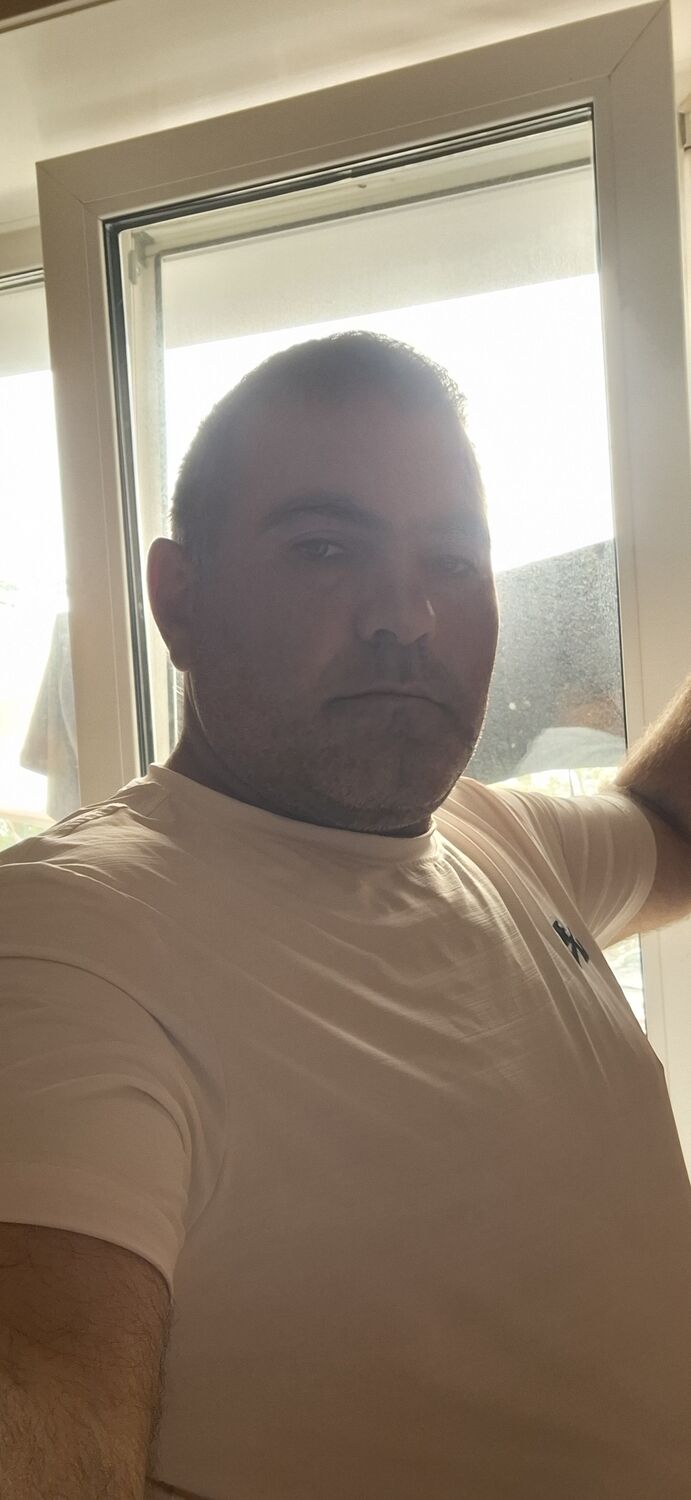  52196339  Valodia, 41 ,    -