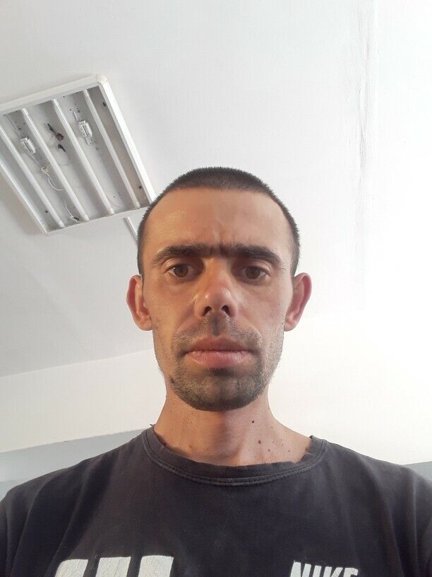  22492859  , 37 ,    