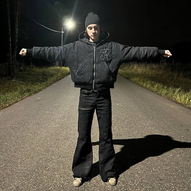  -,   , 19 ,   ,   