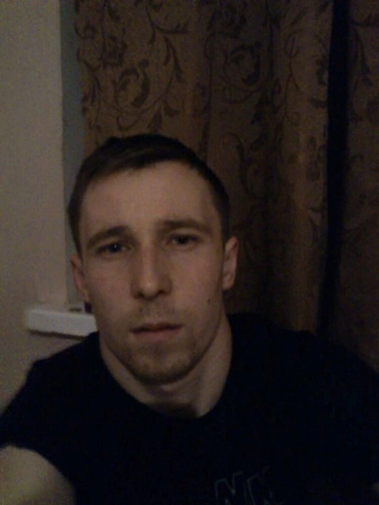  42827919  , 32 ,    