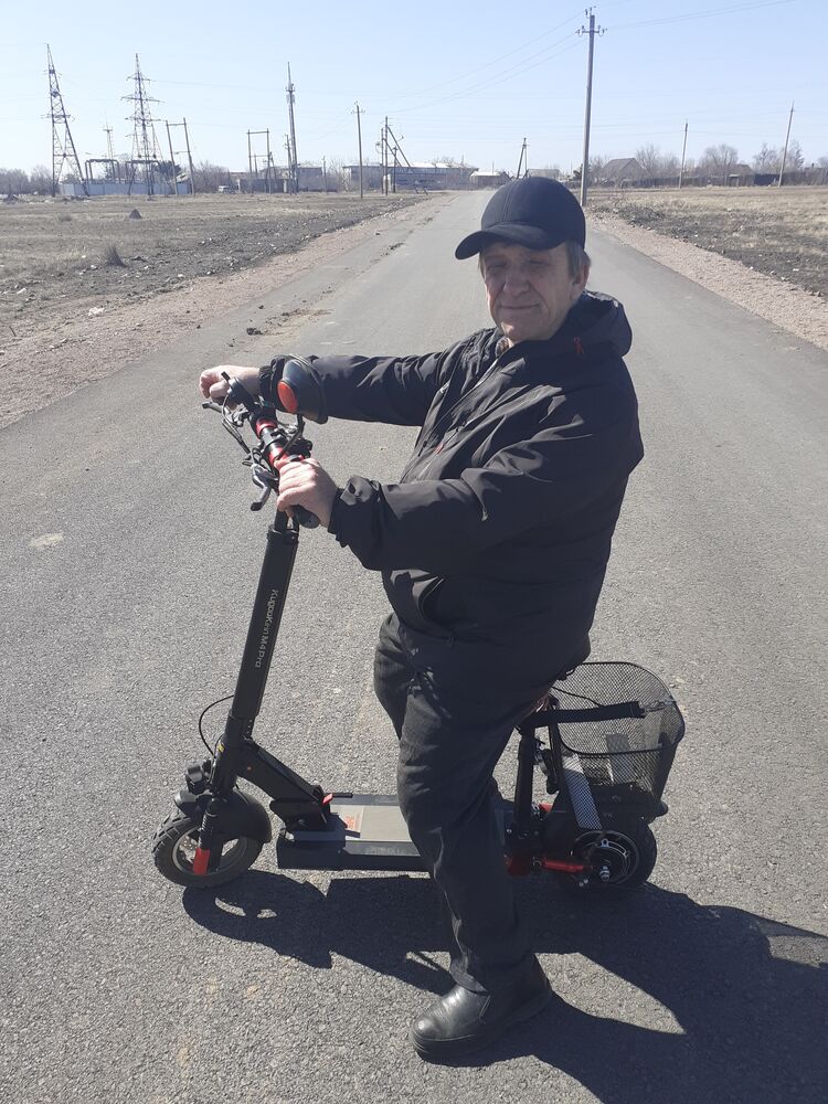  41156559  Sergey, 63 ,    