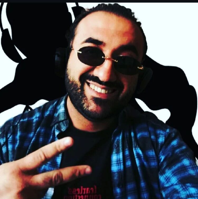  51976249  Fiko, 37 ,    